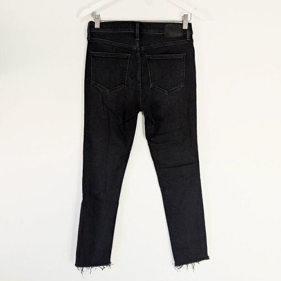 Aritzia Denim Forum The Nico Washed Black Mid Rise Skinny Crop Raw Hem Jeans - Picture 3 of 8